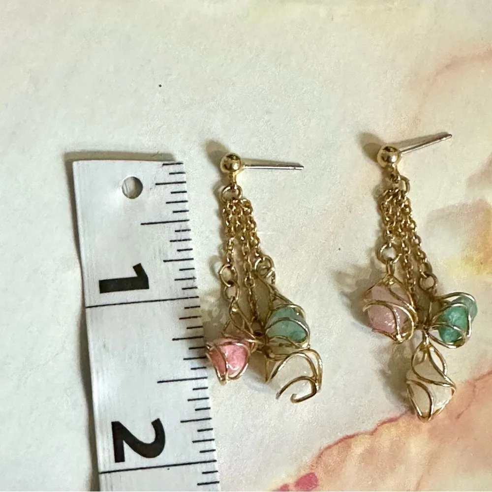 Gold tone chain Quartz post drop earrings - Image 4