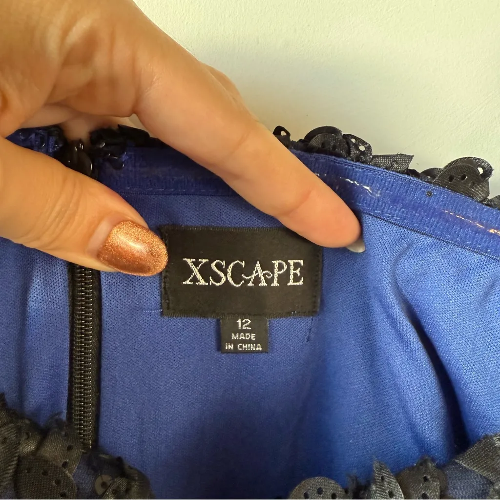 Xscape 6395X Appliqué Embellished Off The Shoulder Mermaid Gown Black Blue 12 - Image 4