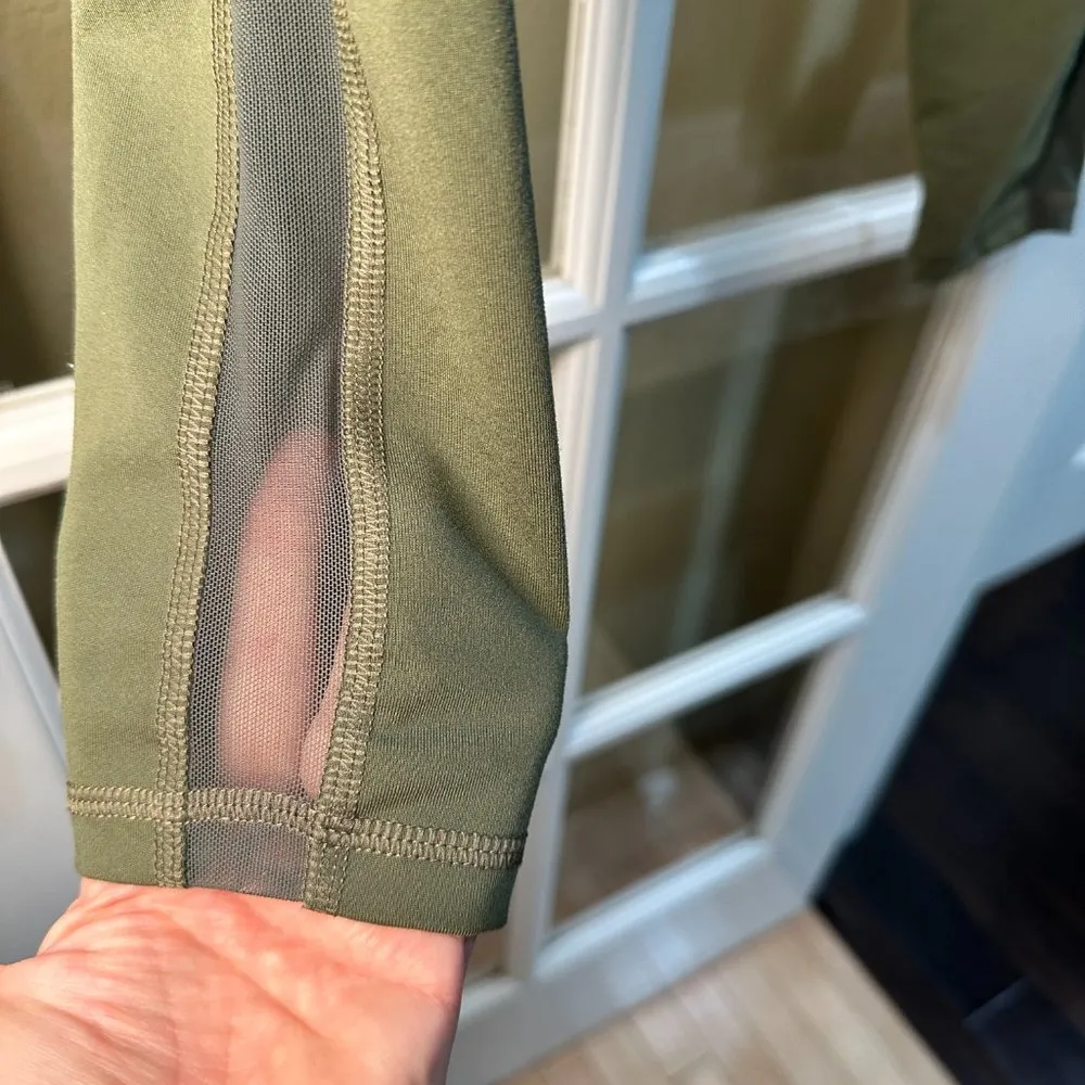 OLD NAVY Active Mesh Panel Olive Green Leggings with Pockets - Image 7