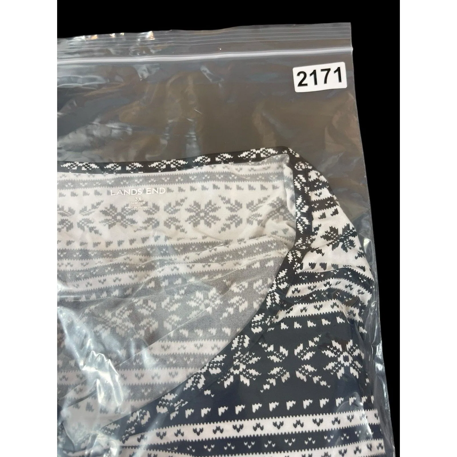 Lands’ End 3X 24W-26W Black White Fair Isle Print Long Sleeve Knit Top V-neck - Image 12