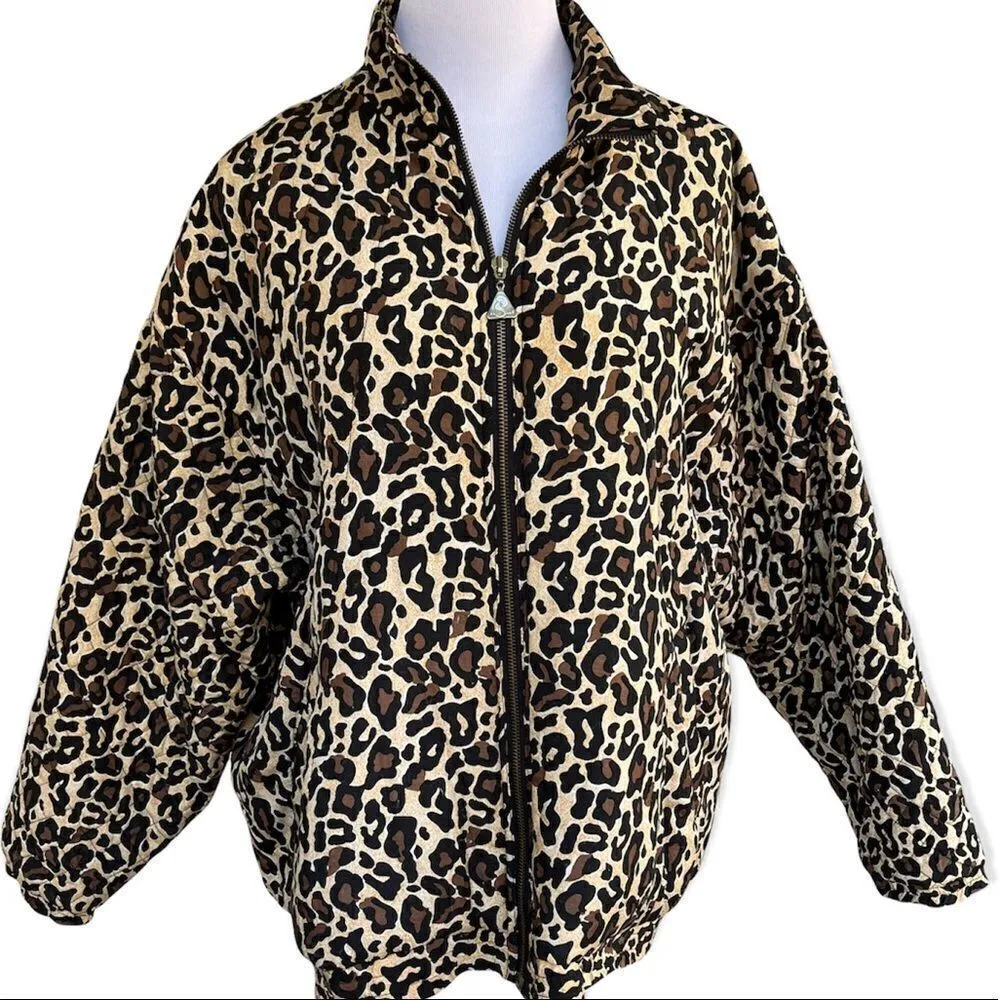 Vintage 90’s Silk Leopard/ Cheetah Lightweight Quilted Jacket Medium Tan - Image 2