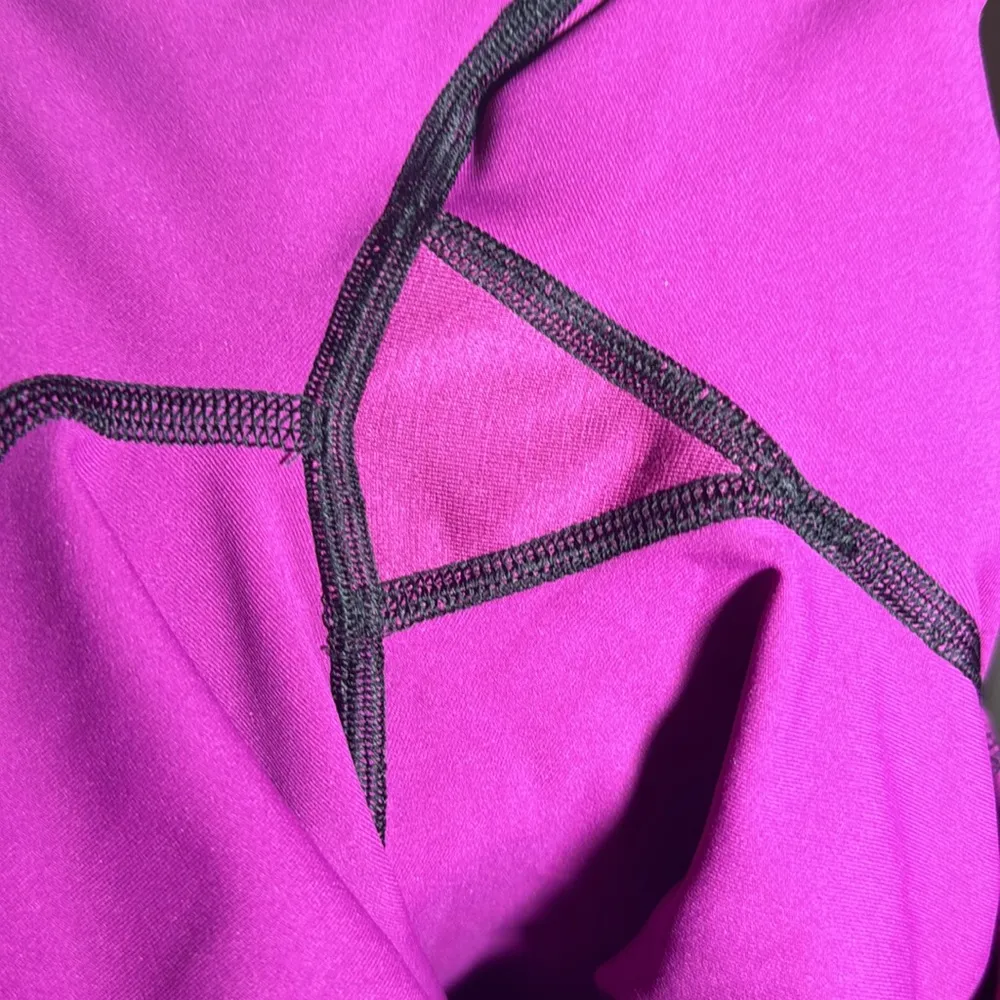 Lululemon Outrun 17" Crop - Image 6