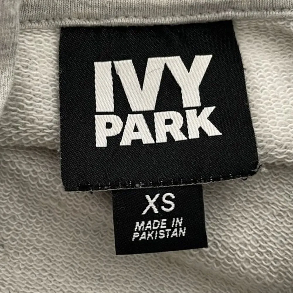 Ivy Park Oversized Sweatshirt Gray XSmall - Image 7