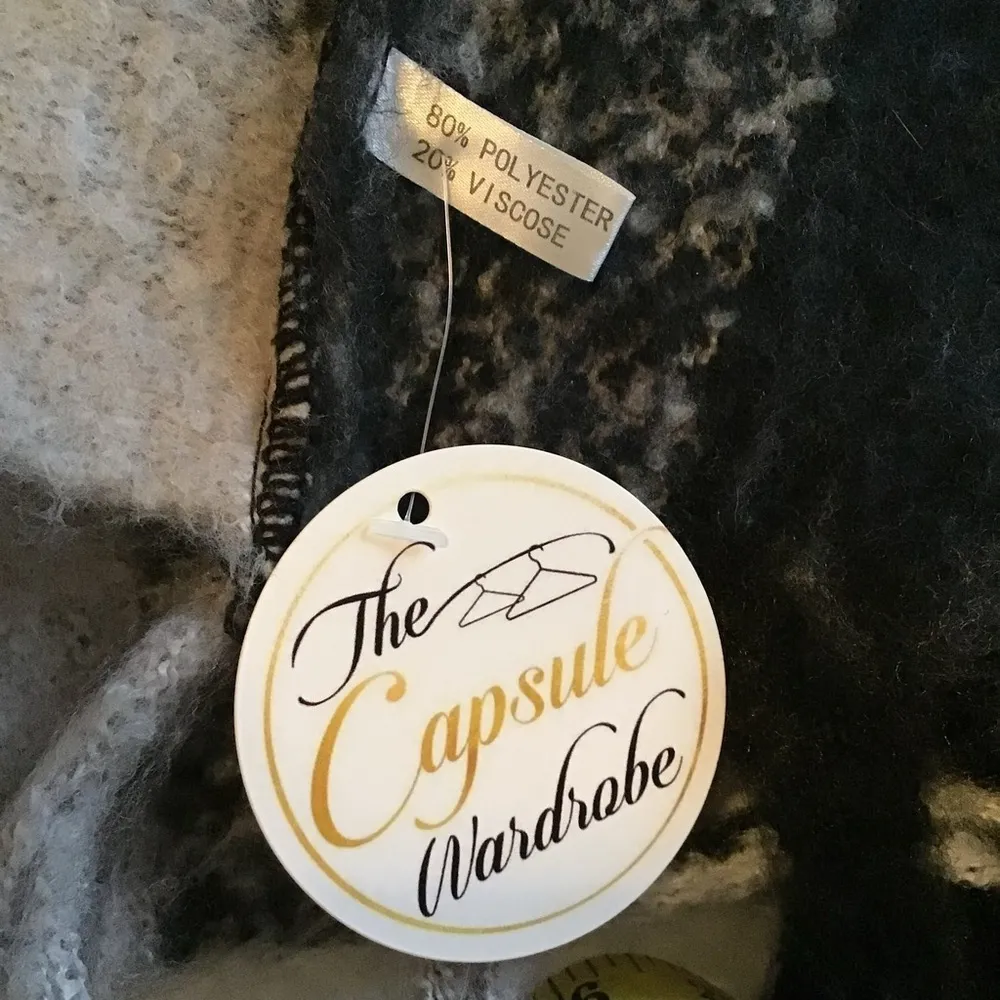 Shrug Wrap Poncho Sweater Black Gray Off White One Size The Capsule Wardrobe - Image 3