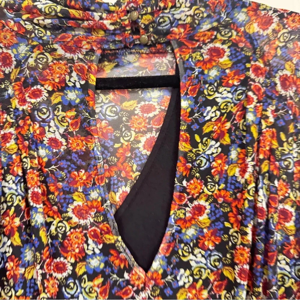 Free People Dark Floral Long Sleeve Cropped Boho Blouse Womens M All Dolled Up - Image 13