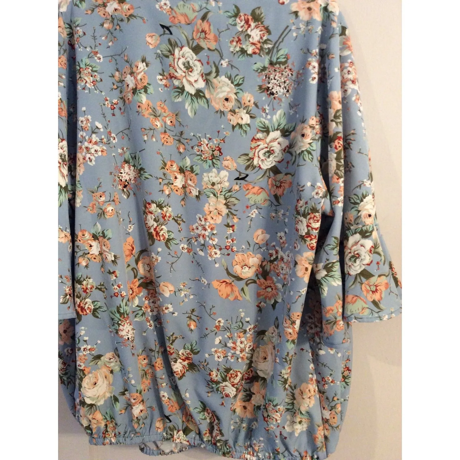 Blue Floral Plus size 18 - Image 5
