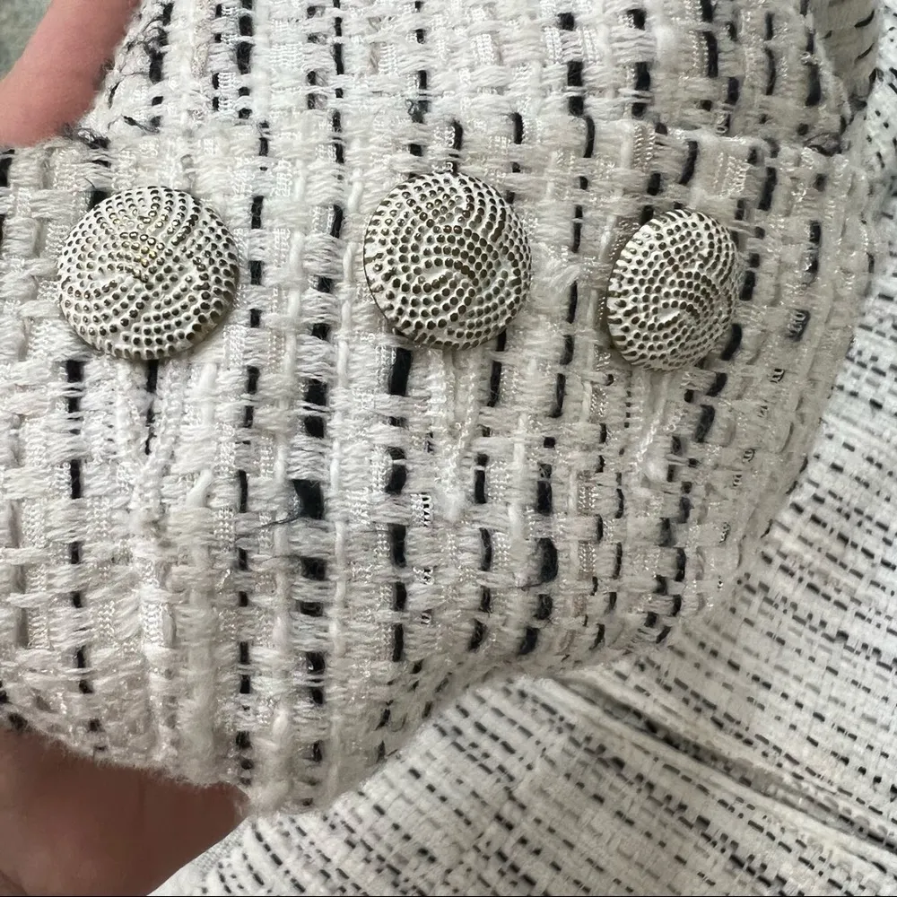 Cabi Womens Ivory Black Stripe Tweed Blazer Button Notch Sz 6 Career Preppy EUC - Image 10