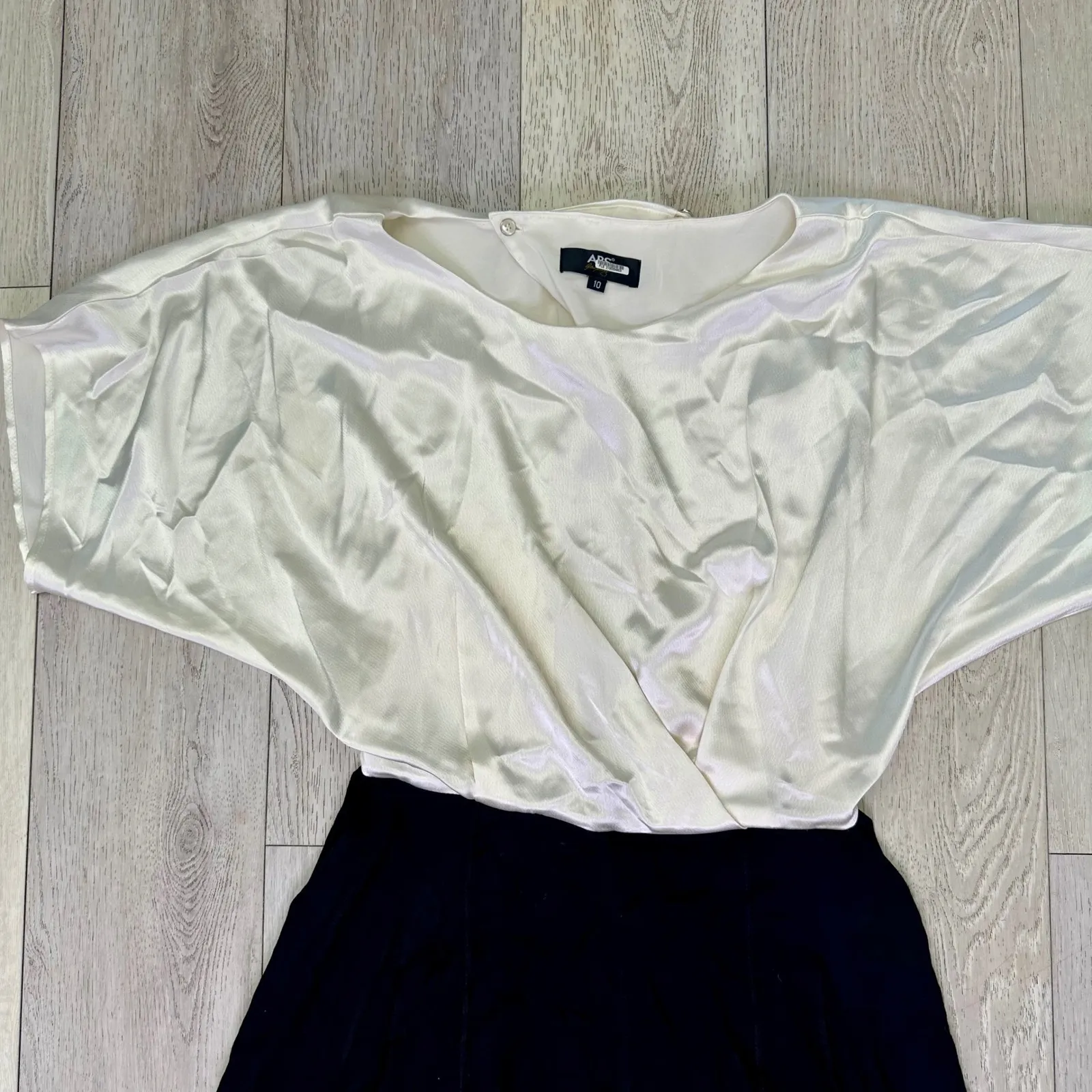 ABS Allen Schwartz white and black wide leg jumper size 10 open back y2k 2000s - Image 3