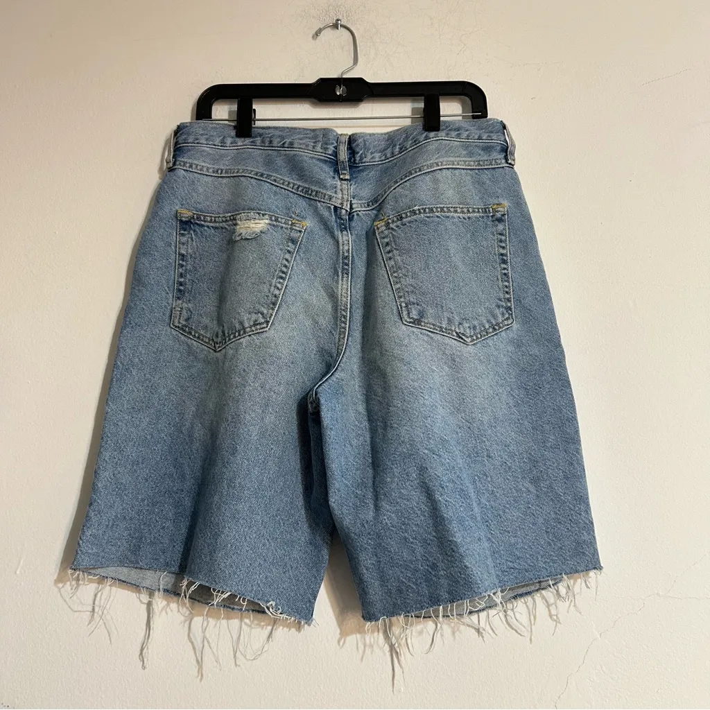 Free People Cut Off Distressed Light Wash Bermuda Denim Shorts Size 29 Festival - Image 4