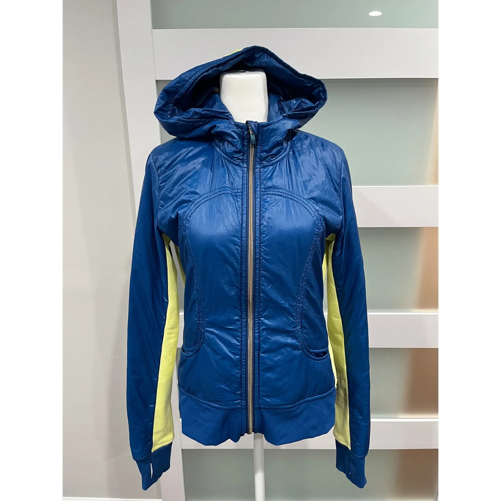 Lululemon Athletica Womens Uba Hoodie Jacket Beaming Blue Clarity Yellow Size 6 - Image 2