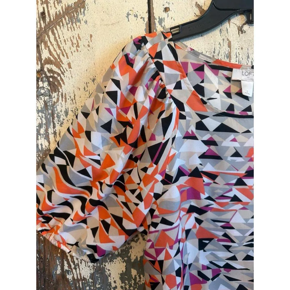 LOFT Women’s Short Sleeve Geometric print blouse Small - Image 3