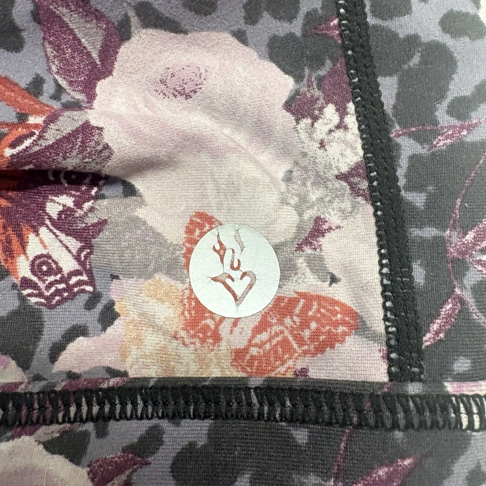 Torrid Low Impact Wireless Strappy Sports Bra Unlined Size 3 3X Floral Butterfly - Image 4