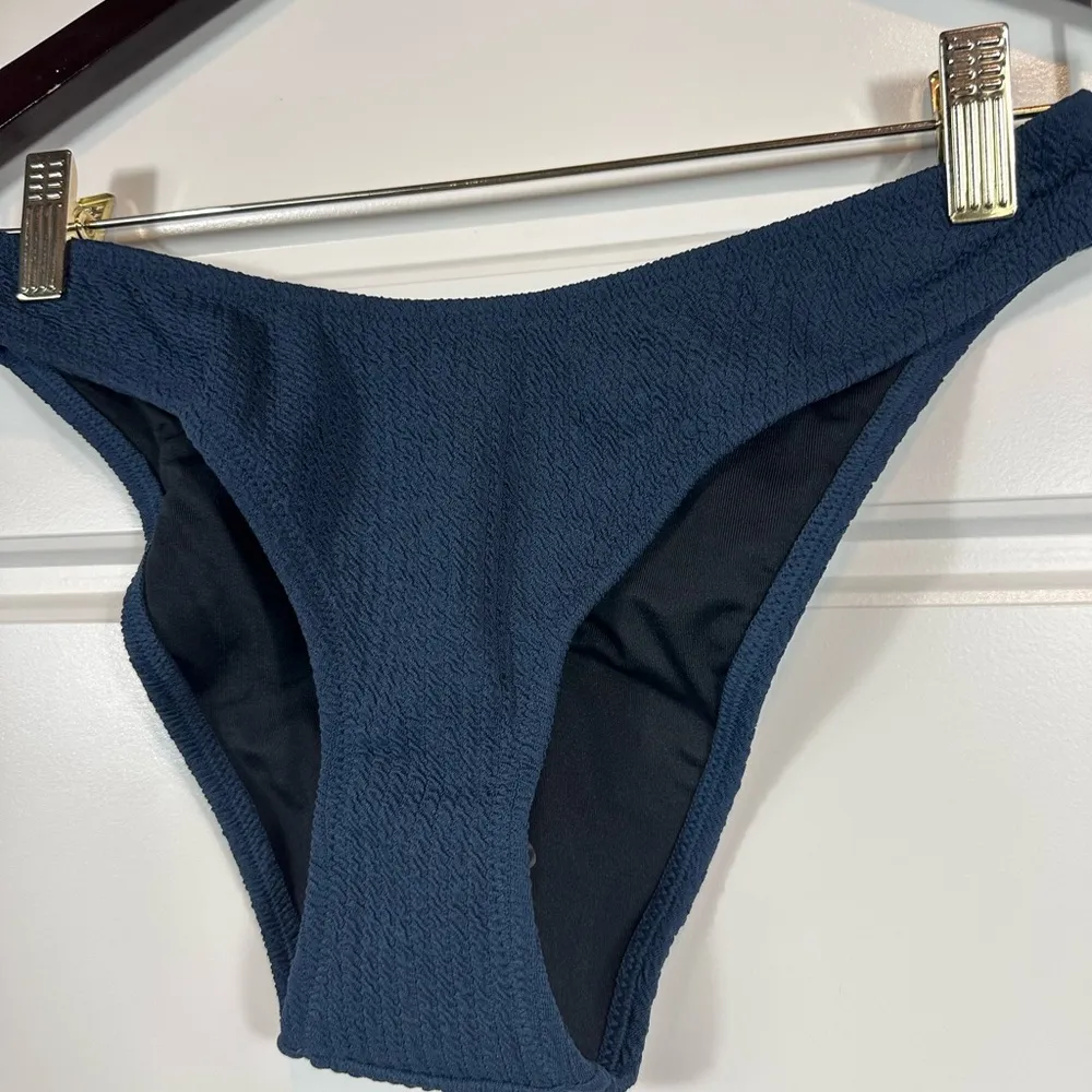 J.Crew Women’s Textured curved-waist cheeky bikini bottom in Midnight Blue NWT - Image 2