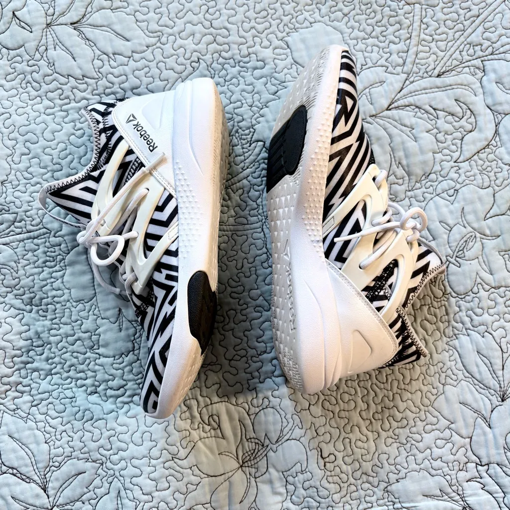 Reebok Hayasu Studio Dance Shoe Black White Geometric Sz 8.5 💚 - Image 5