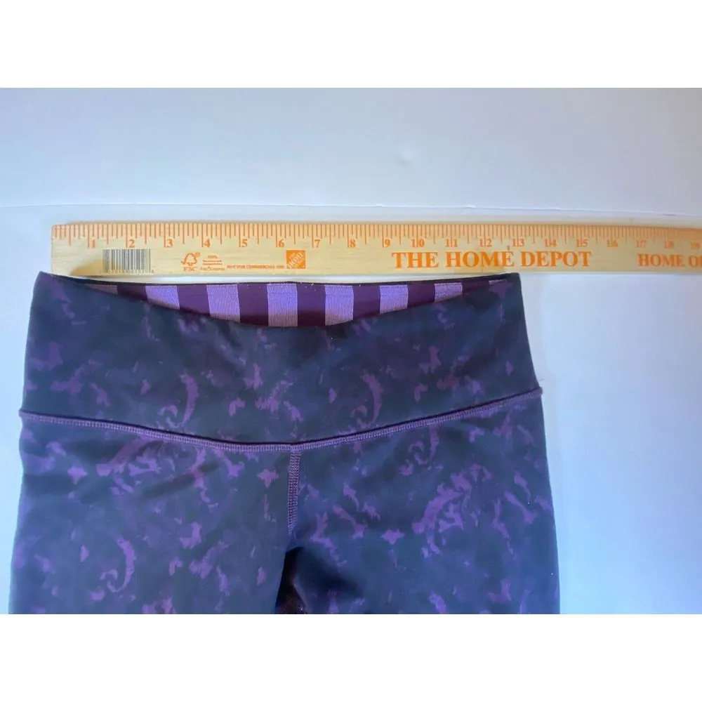 Lululemon Women's Purple Black Patterned Capri Leggings - Image 4