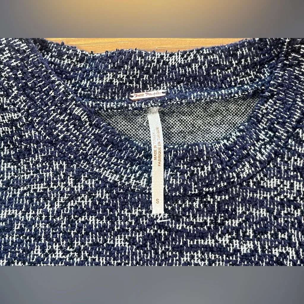 Bundle of 2 Free People Marled Mock Neck T-Shirt Black and Blue Size S - Image 5