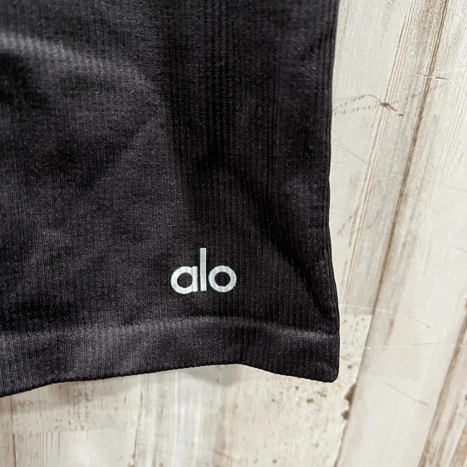 Alo Yoga Black Seamless Ribbed Favorite 5” Bike Shorts *NO Size Tag* Womens XS - Image 2