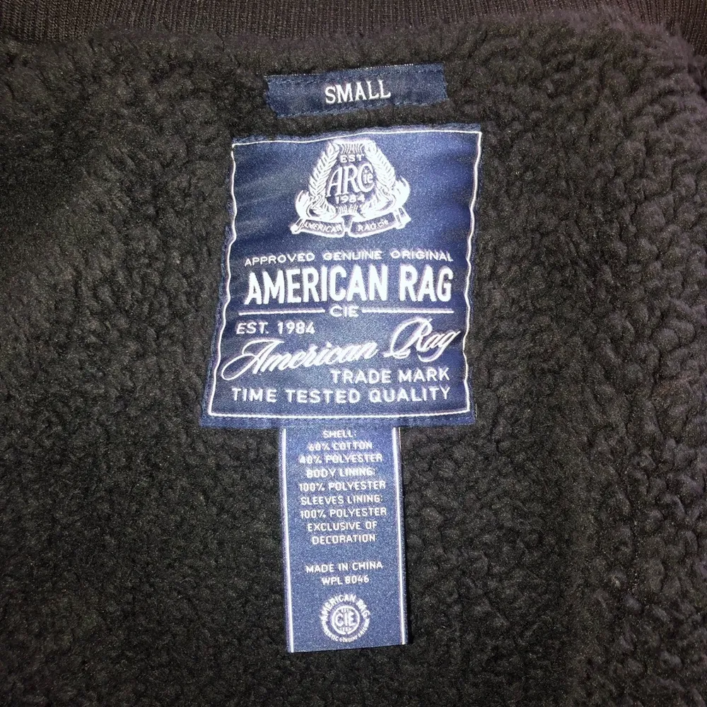 American Rag  thick zippered sweat shirt - Image 7