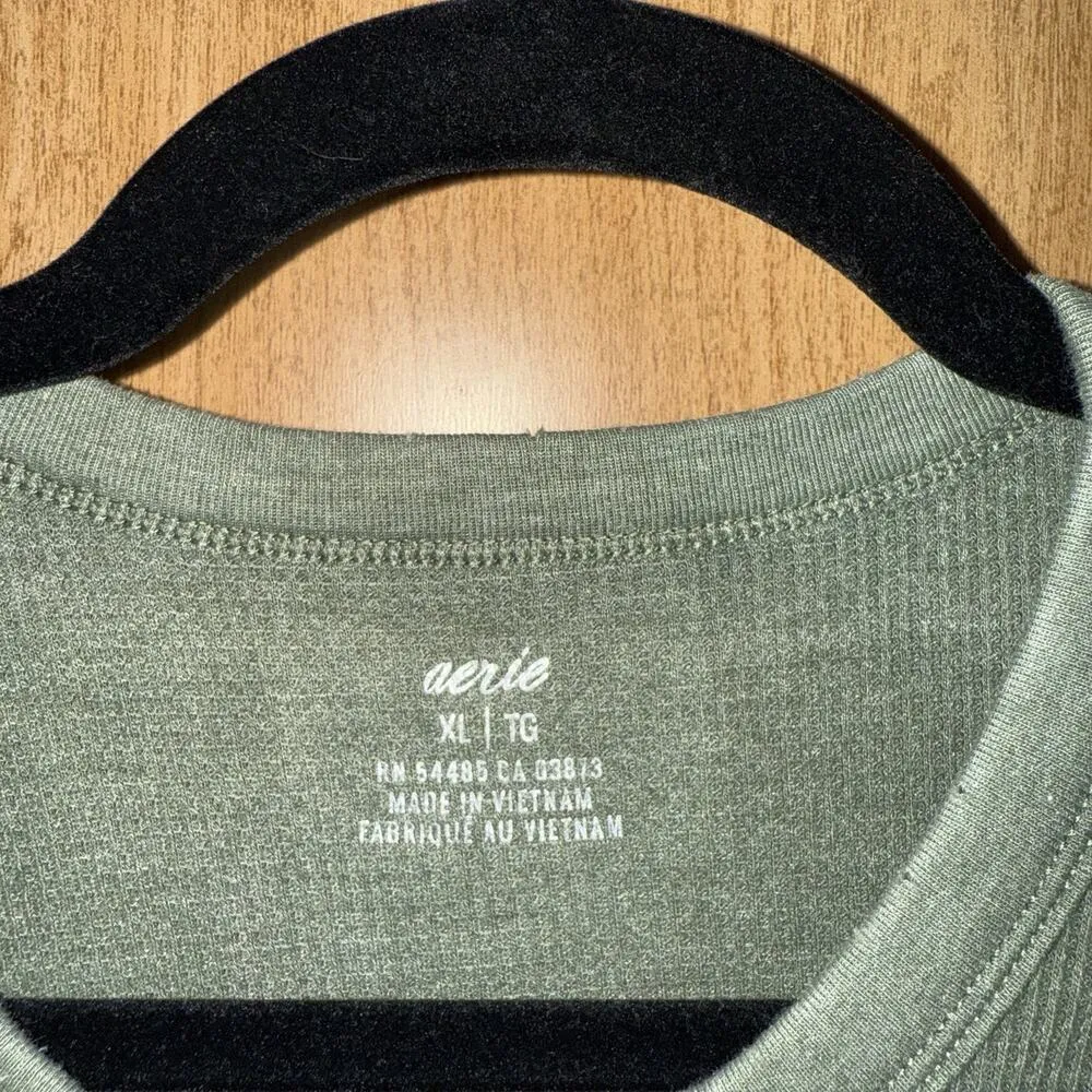 aerie Distressed Lightweight Thermal Size XL - Image 3