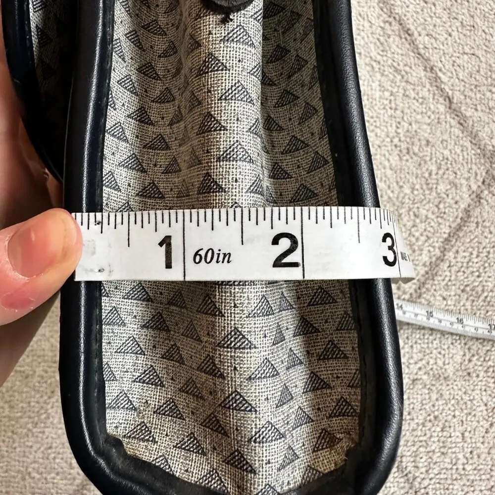 Liz Claiborne Vintage 80s Repeating Logo Coated Canvas Messenger Bag - Image 13