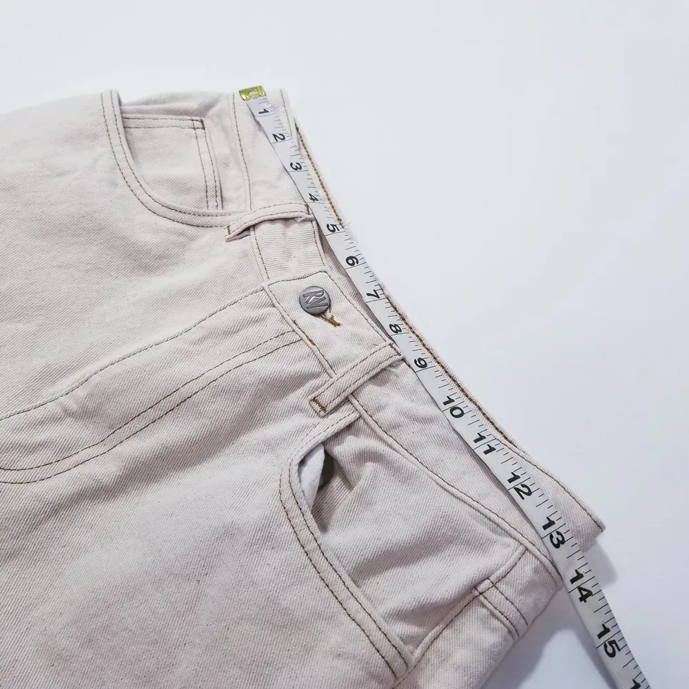 Reclaimed Vintage White Cream High Rise Jeans Size 6 - Image 6