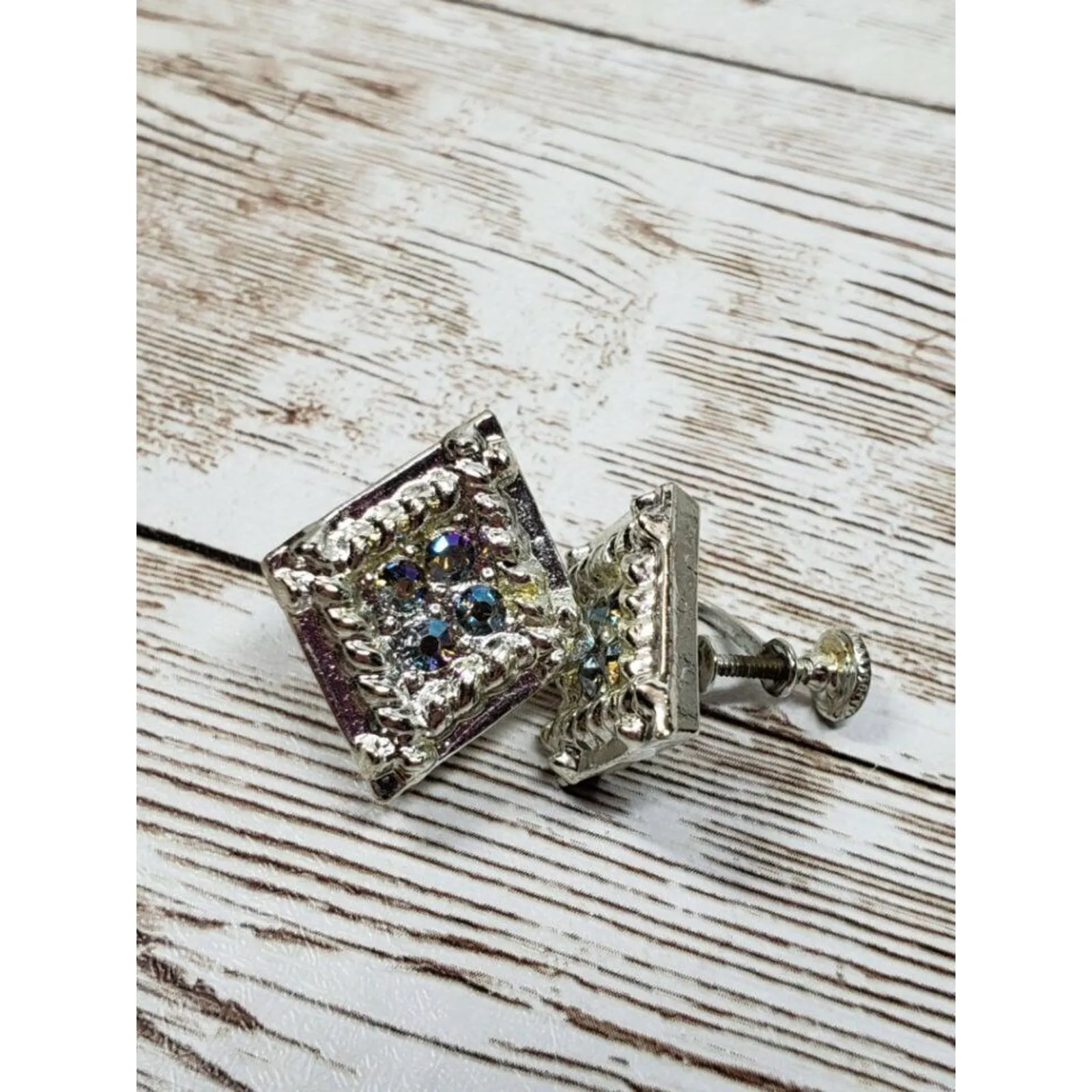 Vintage Screw On Earrings Silver Tone Diamond Shaped Dark Iridescent Stones - Image 4