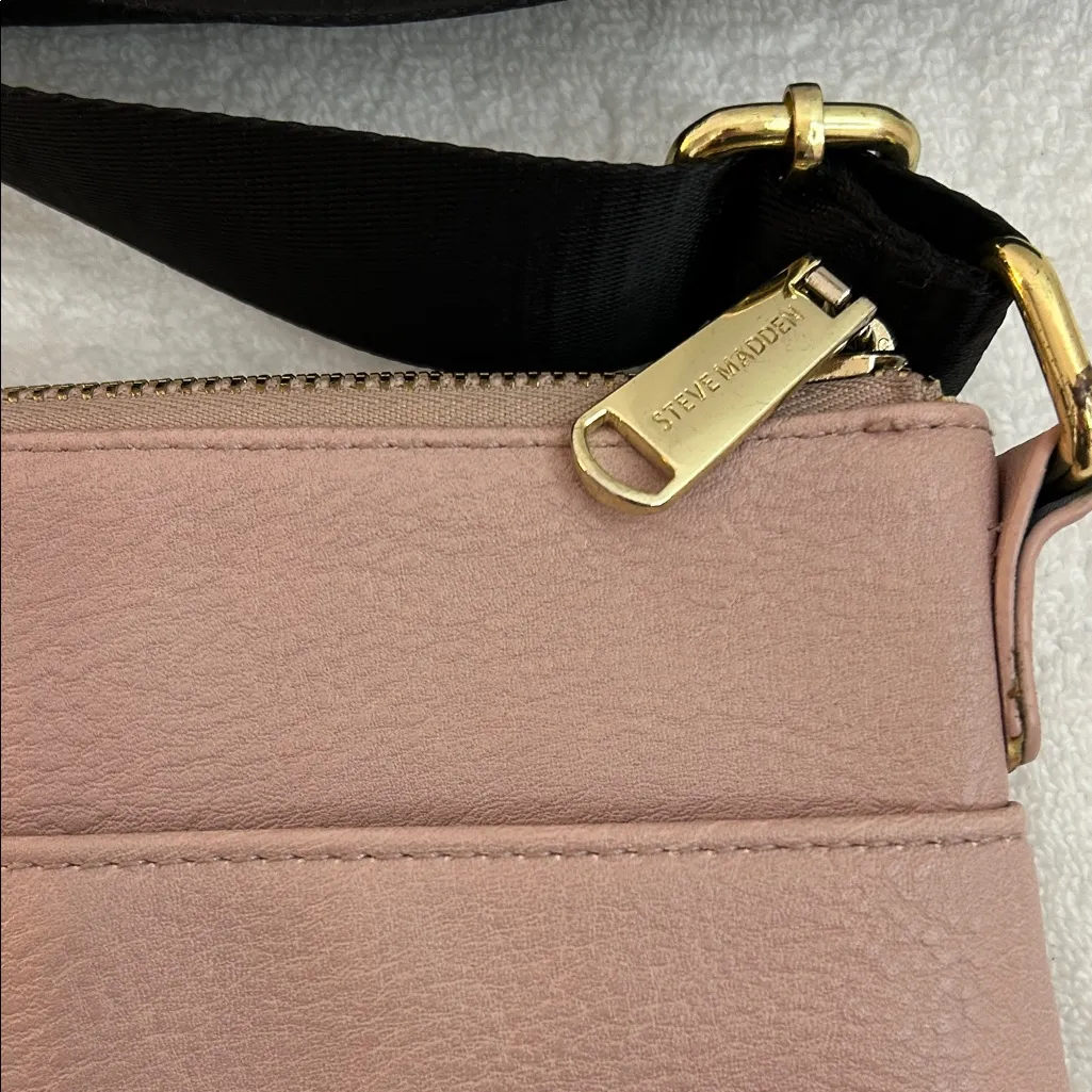 Steve Madden Blush Pink Crossbody Bag - Image 3