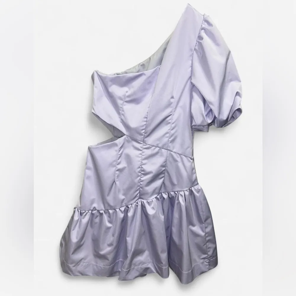 DO+BE Lavender One-Shoulder Puff Sleeve Dress - Size Small - Image 4