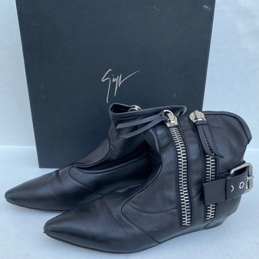 GIUSEPPE ZANOTTI Maude Leather Moto Boots w/ Zip - Image 5