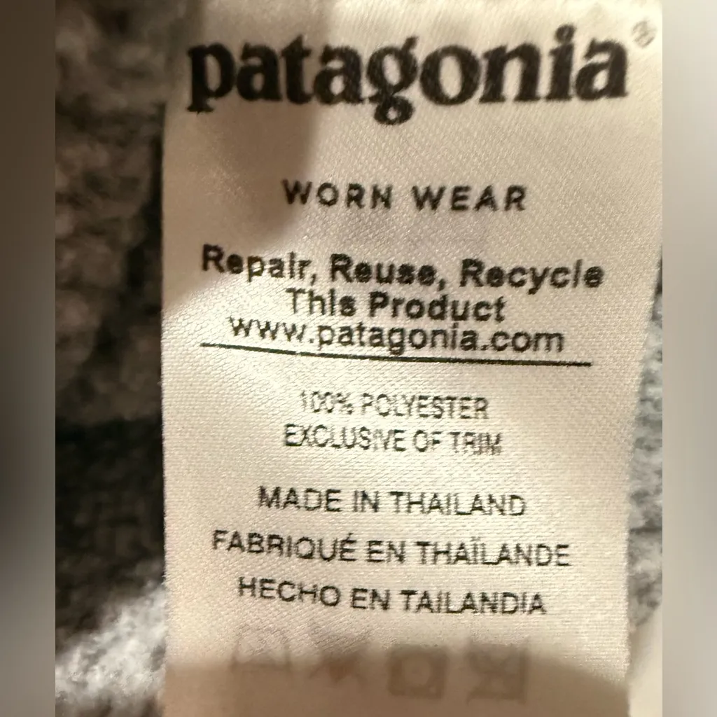 Patagonia Women's Better Sweater 1/4-Zip Fleece Pullover Jacket Light Gray
Small - Image 4