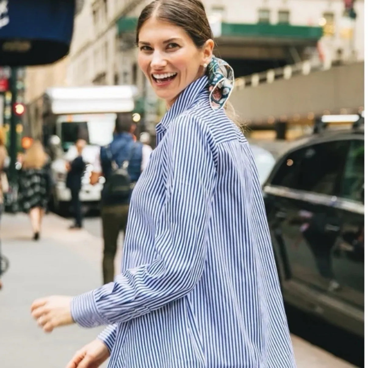 Tuckernuck Avon Lane Blue Striped Nina Swing Button Down Shirt Size LARGE - Image 3