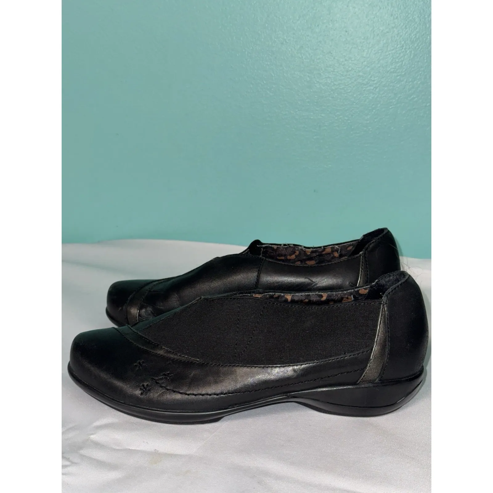 Essence Aetrex Black Fabric‎ Loafers sz 7.5 S - Image 2
