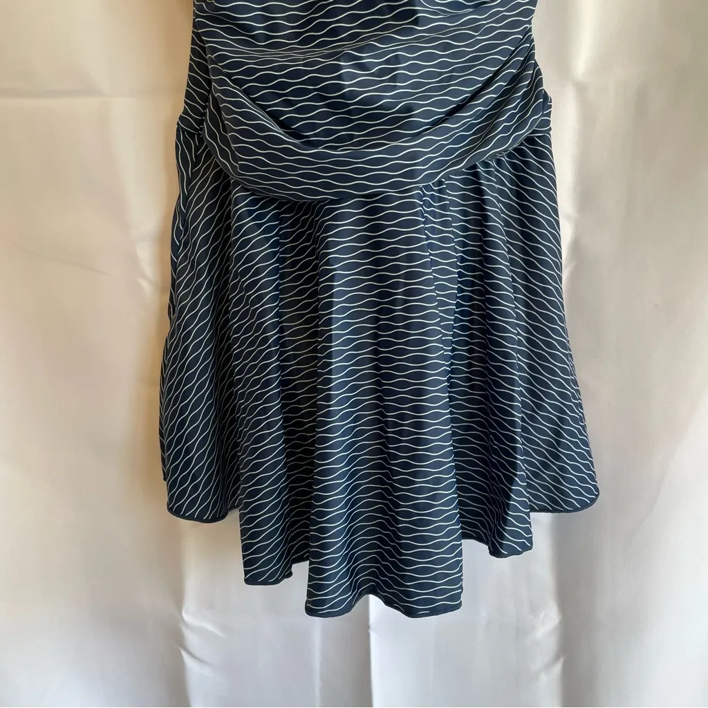 Shekini rouged swimsuit, non removable pads, size medium, adjustable straps Blue - Image 4