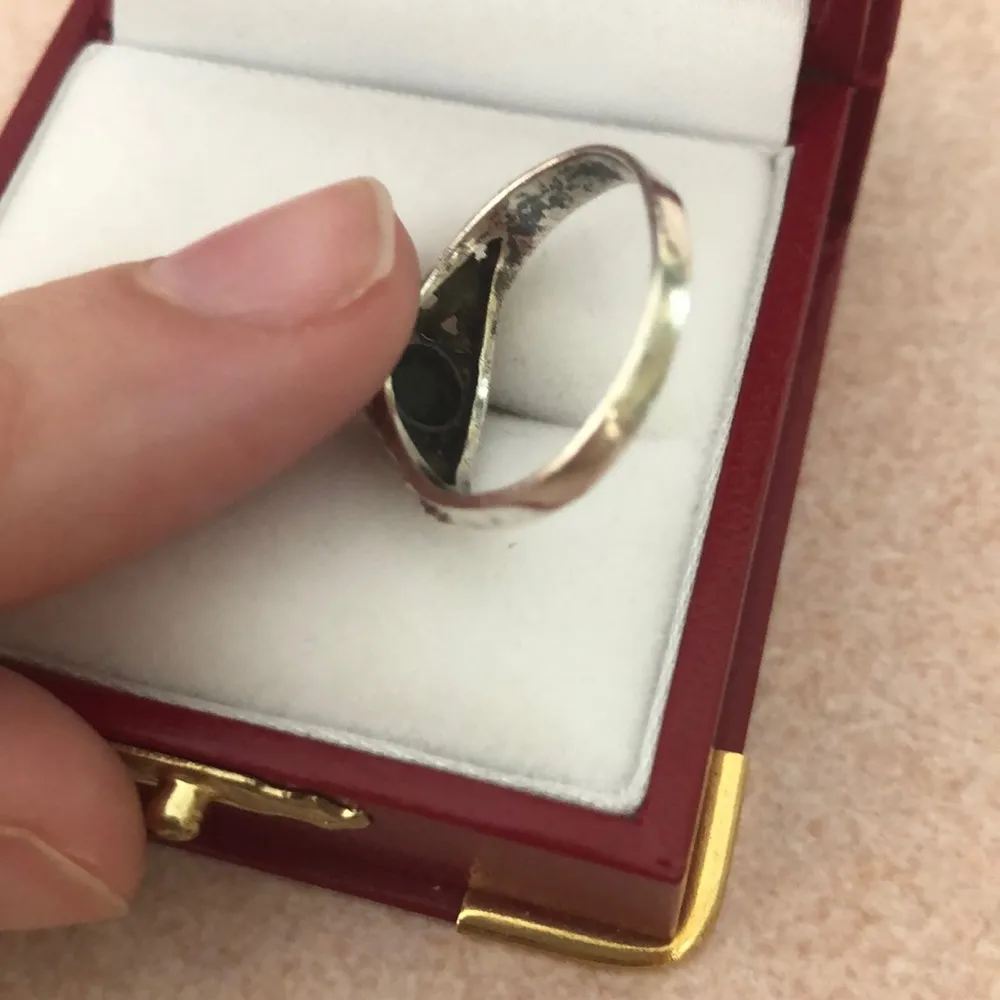 Black Onyx Floral Detail Sterling Silver Ring - Image 4