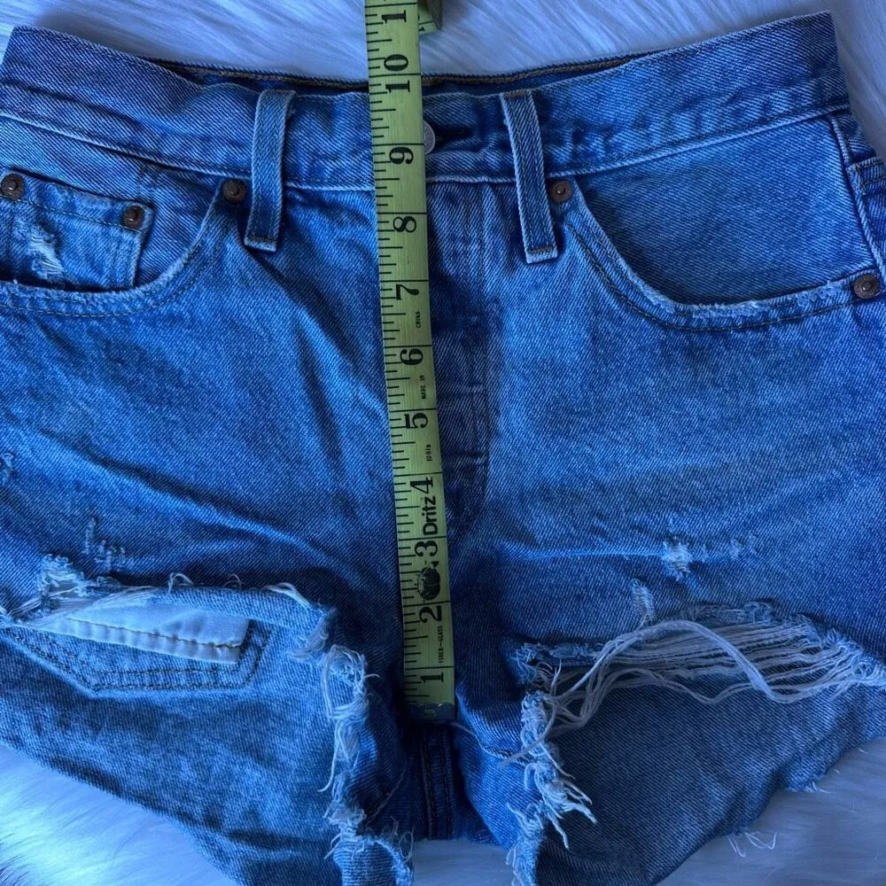 Levi's 501 Cut Off Distressed Jean Shorts Size 25 - Image 10