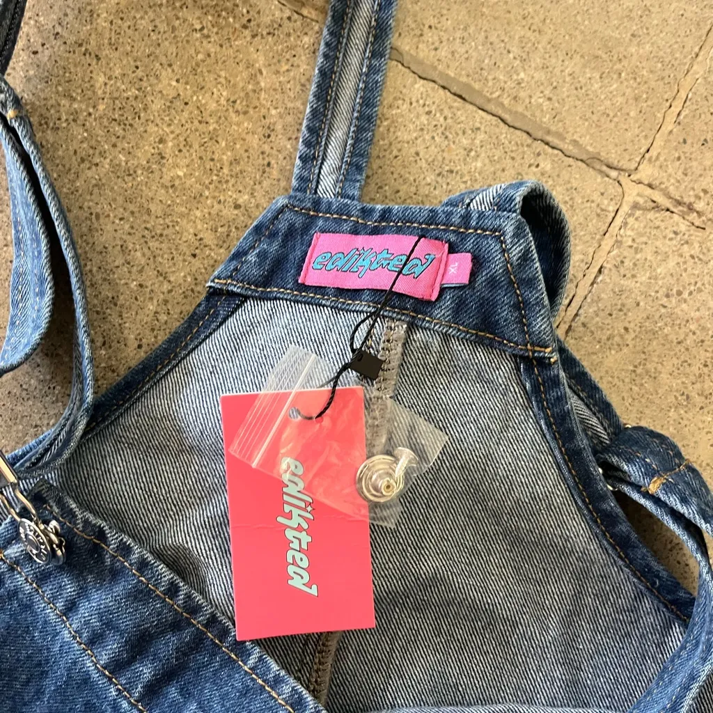 Edikted Blue Denim Overall Mini Dress - Image 3