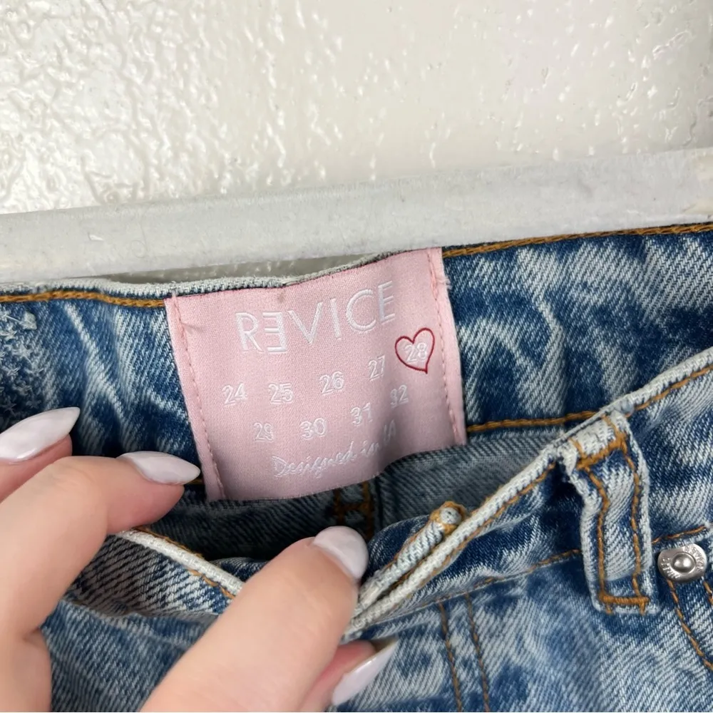 Revice Denim Light Wash Bermuda Jean Shorts 100% Cotton Size 28 - Image 2