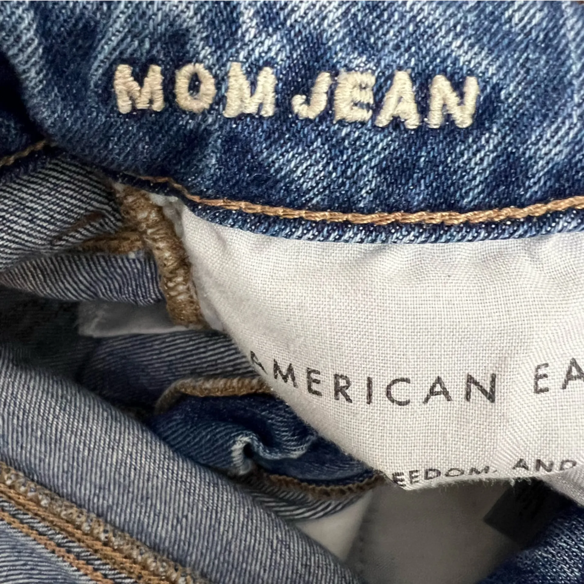 American Eagle Mom Jeans Womens 00 Medium Wash Distressed Knee High Rise Grunge - Image 7