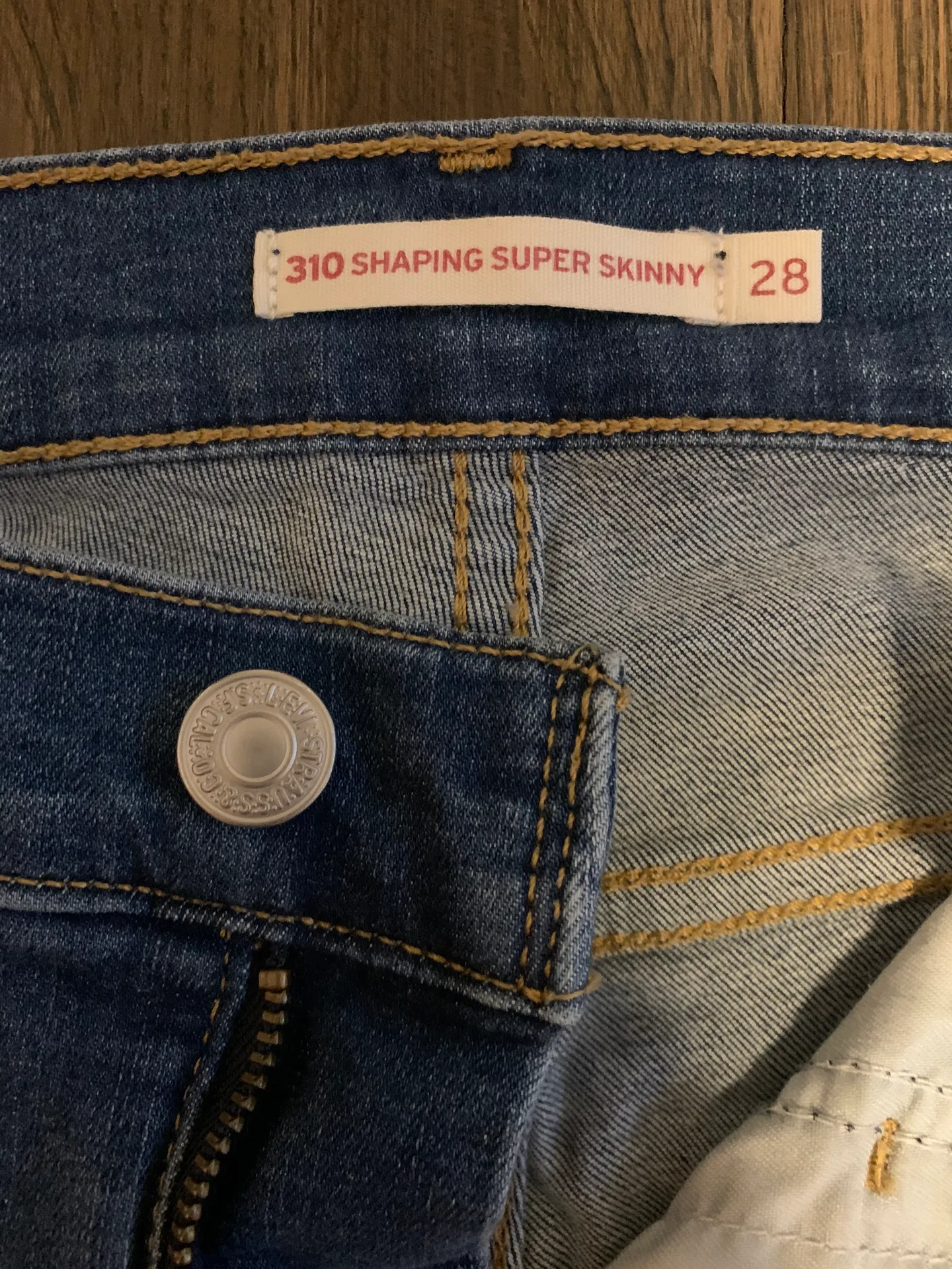 310 Shaping Super Skinny Jeans - Image 4