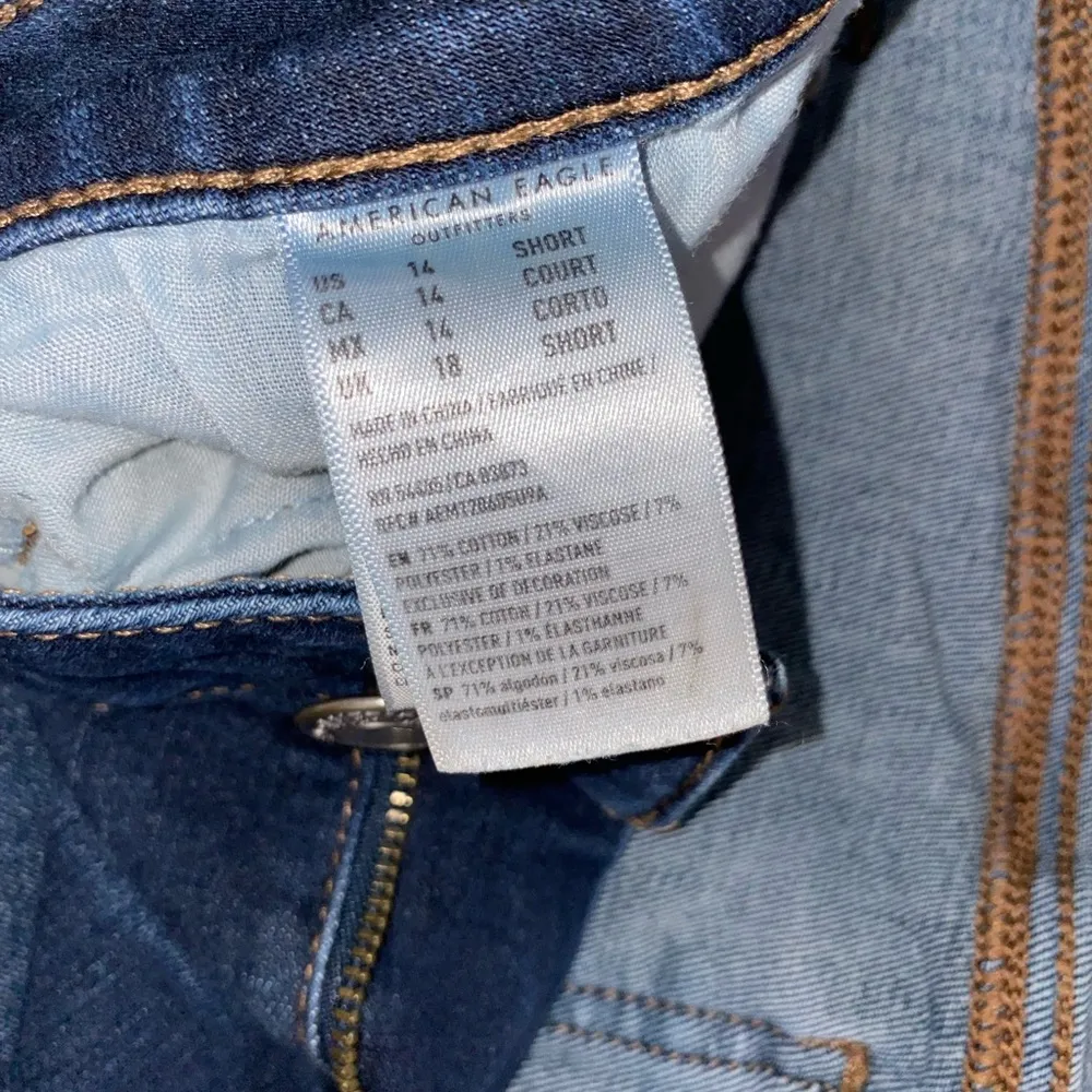 Next Level Strench Women's Jeans Size 14 - Image 4