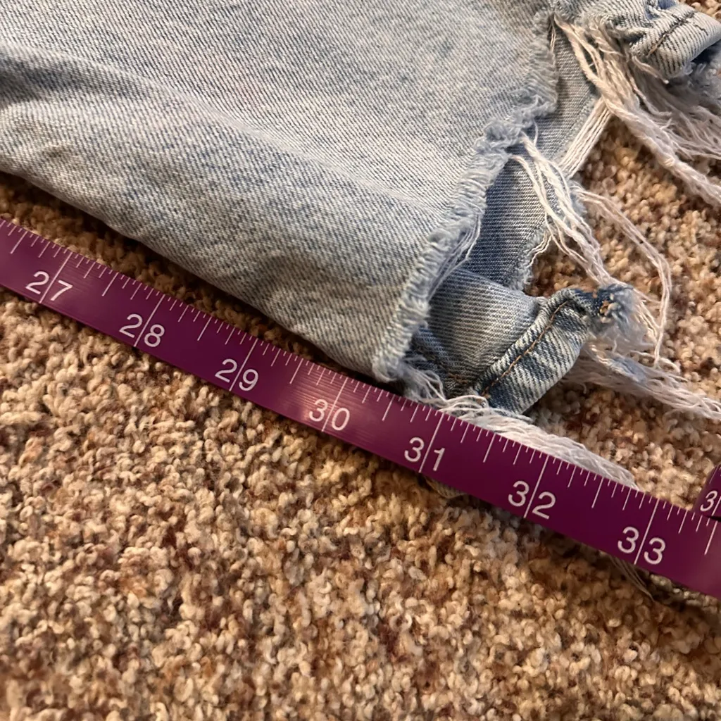 American Eagle Strigid Women's Jeans size 2L - Image 8