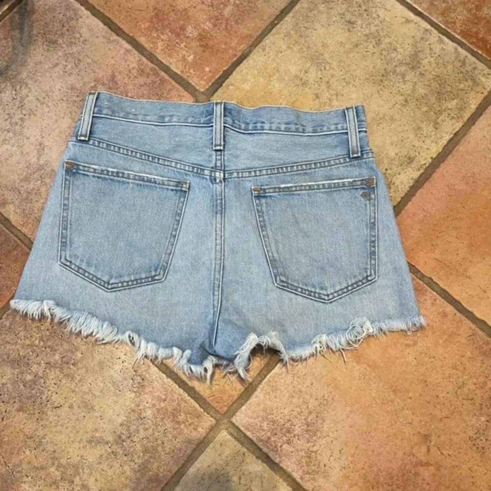 Madewell relaxed denim cut offs - Image 2