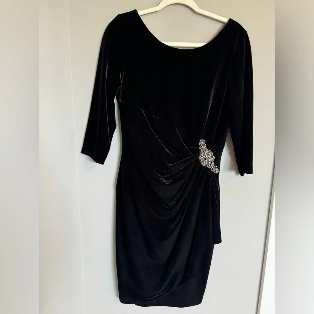 Alex Evenings Black Velvet Dress & Wrap Set Beaded Waist Size 10 Formal Cocktail - Image 2