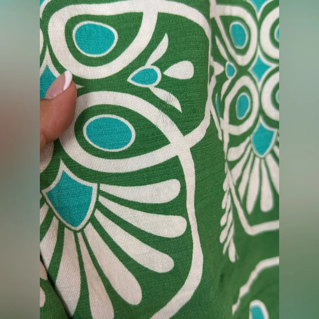 Umgee  Feminine Floral Emerald and Teal Patterned Blouse Size Small. - Image 6