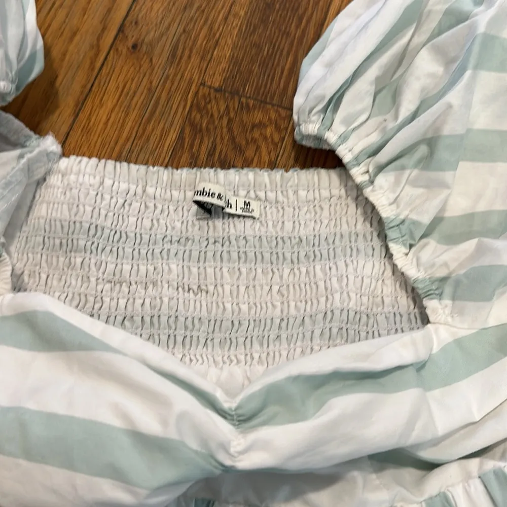 Abercrombie & Fitch Puff Sleeve Midi Dress - Green and White Stripe - Medium - Image 9