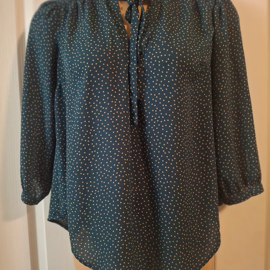 Torrid Sz 00 Women's Teal Polka Dot Blouse - Image 5