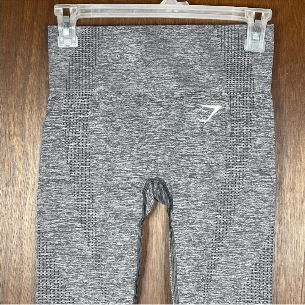 Gymshark Woman’s Gray Athletic Casual Booty Sculpting Yoga Leggings Size XS - Image 2