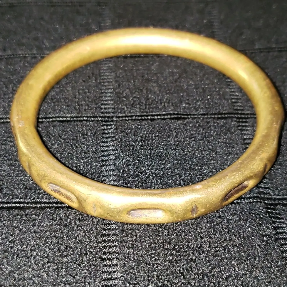 Brass bangle bracelets - Image 4
