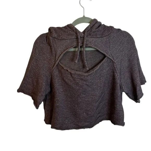 Vimmia Short Sleeve Cropped Cut Out Hoodie - Image 2