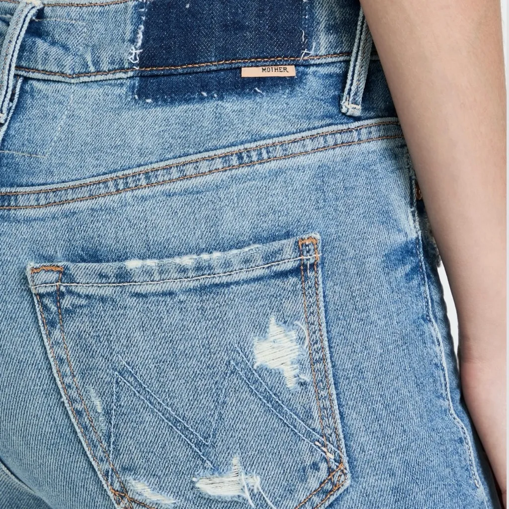 Mother Superior The Insider Crop Step Fray Jeans in the color We are Castaways Blue Size 27 - Image 3